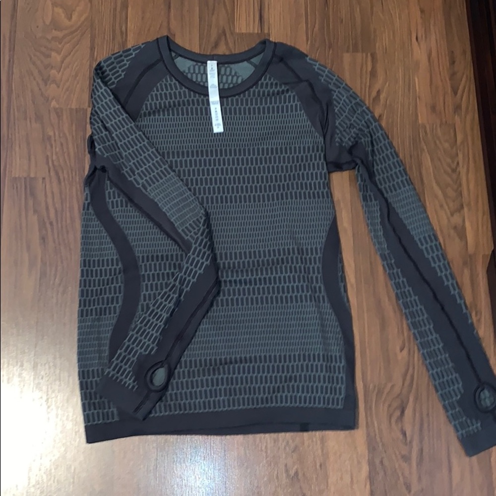 Lululemon long sleeve top